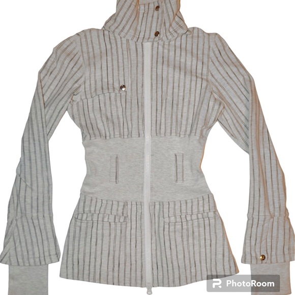 Lululemon - RARE “Full Metal” Jacket with Pinstripe pattern in size 6 - Picture 1 of 6